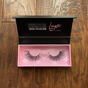 Glamnetic eyelashes